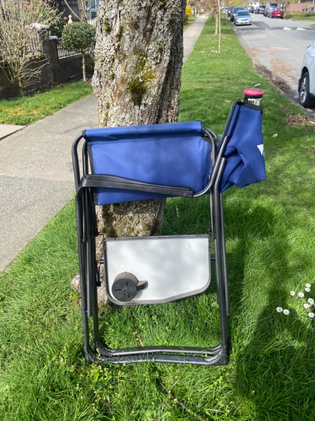 Ozark Trail Director's Chair with Side Table image indicator(2)