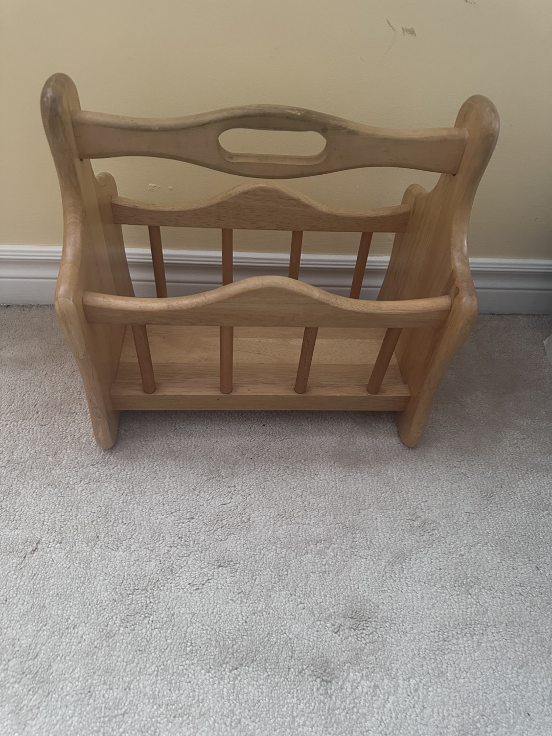 Wooden Magazine Rack - photo 2