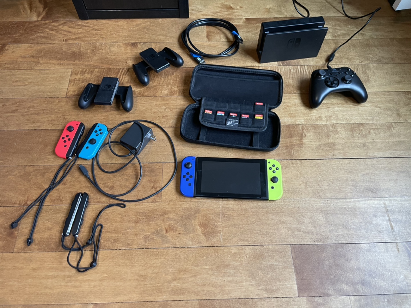 Nintendo Switch Bundle - 6 Games And Additional Controllers