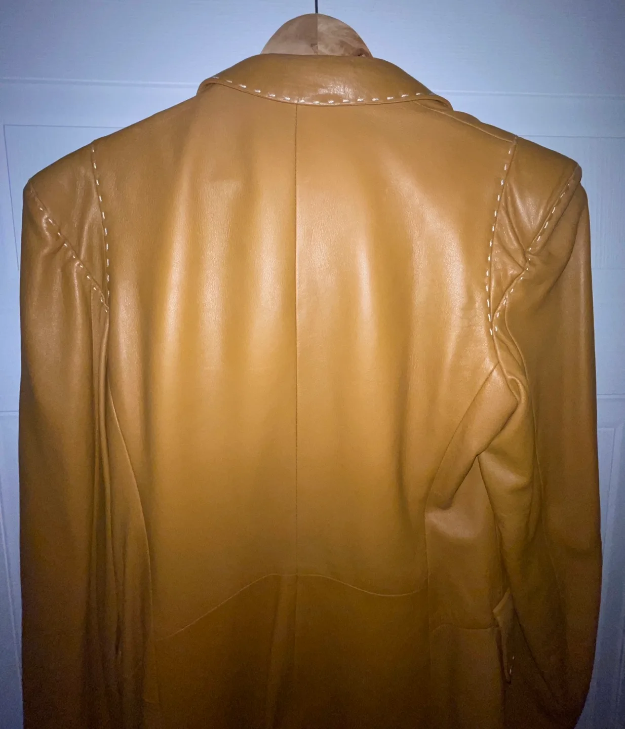 Joop! 90s Vintage Italian Leather Camel/Tan Coat size L image indicator(7)