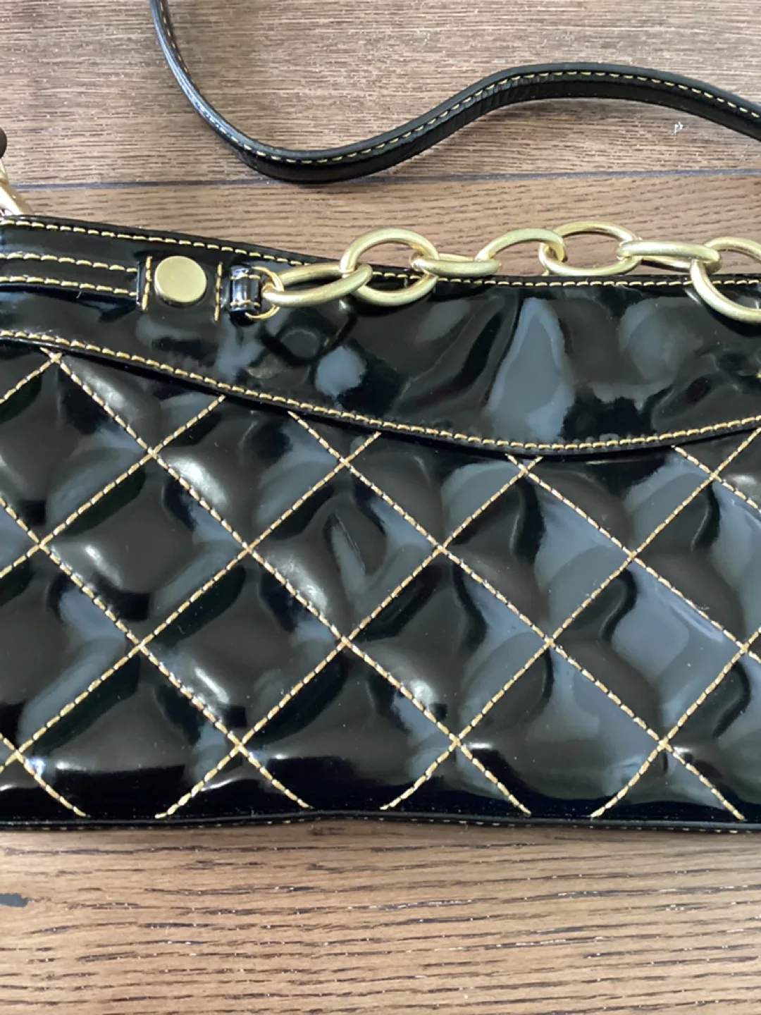 MAXX NEW YORK SIGNATURE HANDBAG image indicator(5)