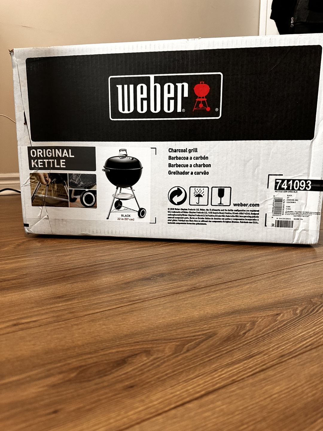 Weber Original Kettle 22-inch Charcoal Grill - New in Box