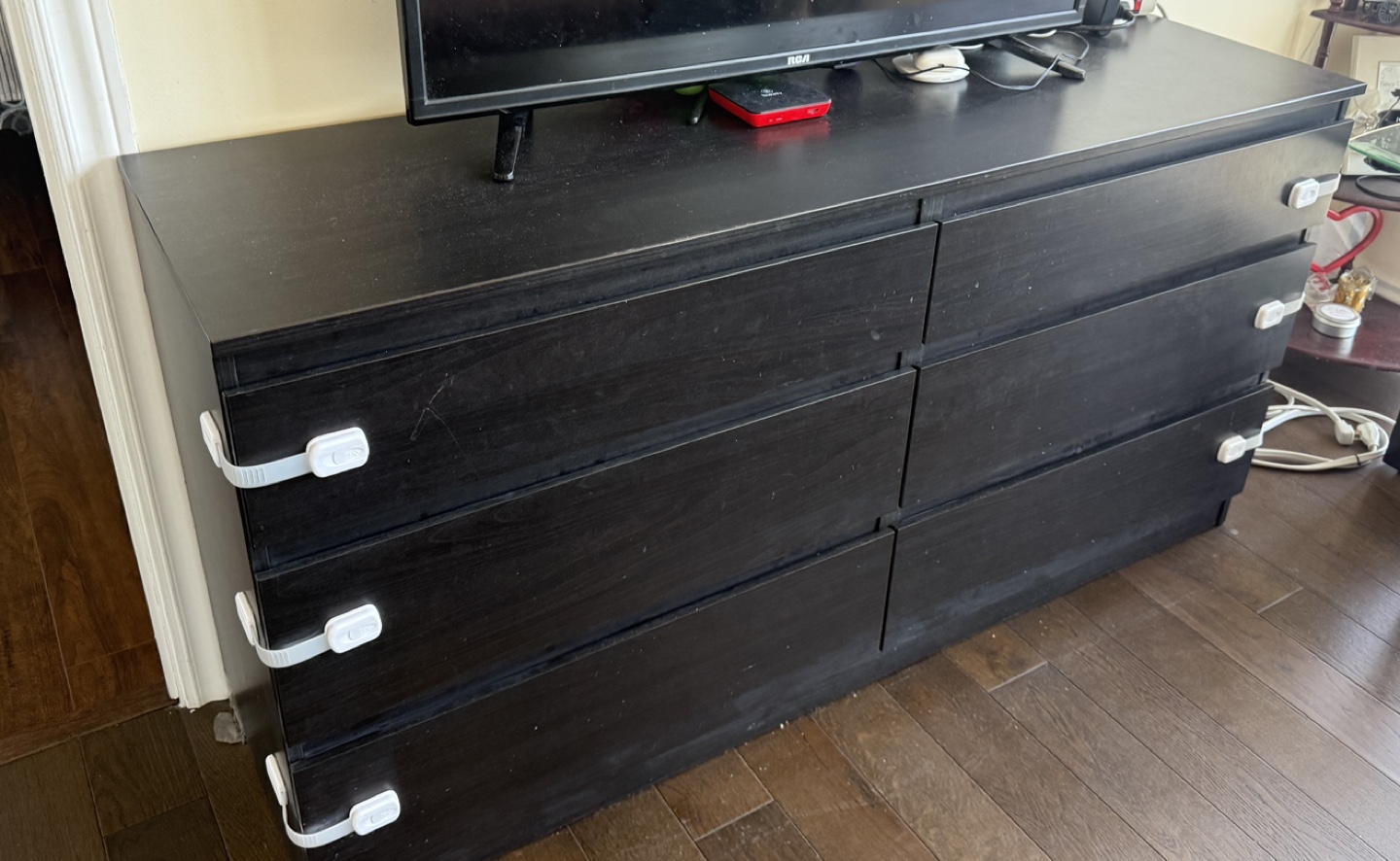 IKEA MALM 6-Drawer Dresser - photo 2