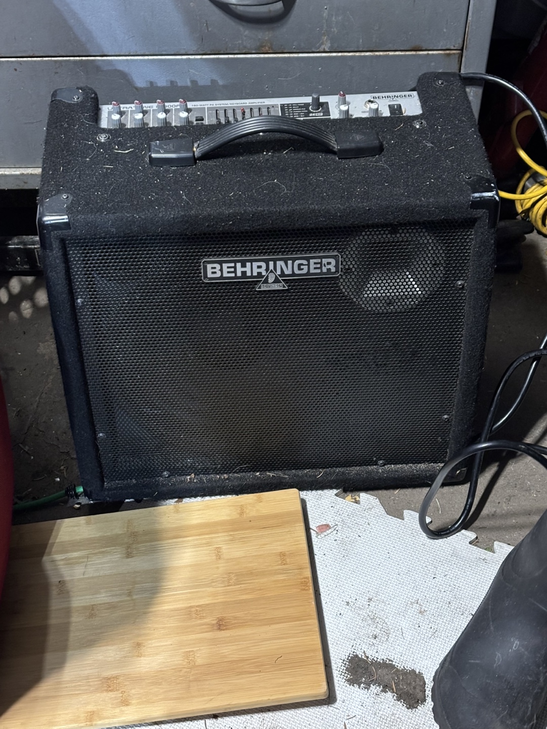 Behringer Ultratone K1800FX Keyboard Amplifier
