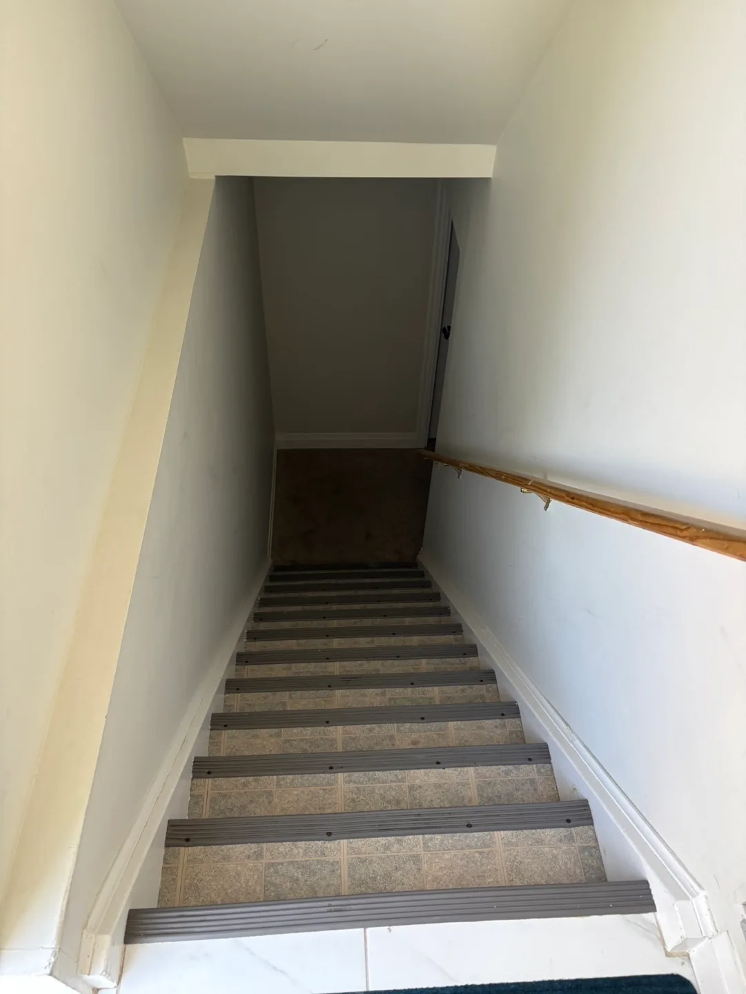 Basement Apartment Rental image indicator(3)