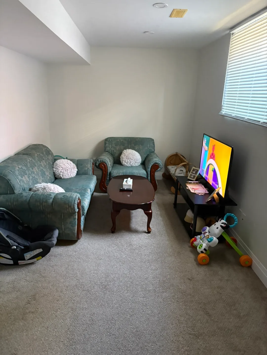 Basement Apartment Rental image indicator(8)