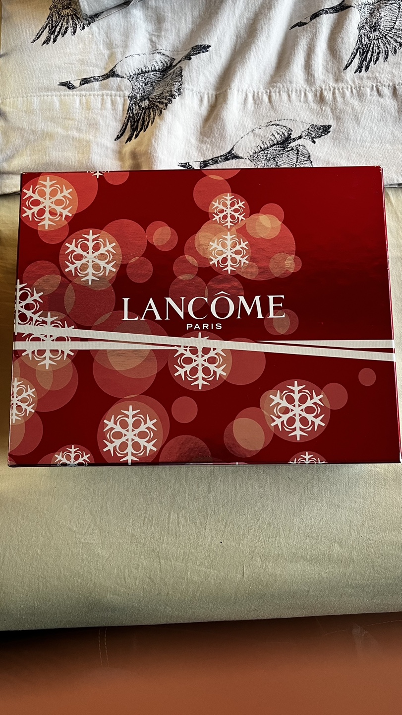 Lancôme Poeme Perfume and Body Lotion Gift Set - BRAND NEW