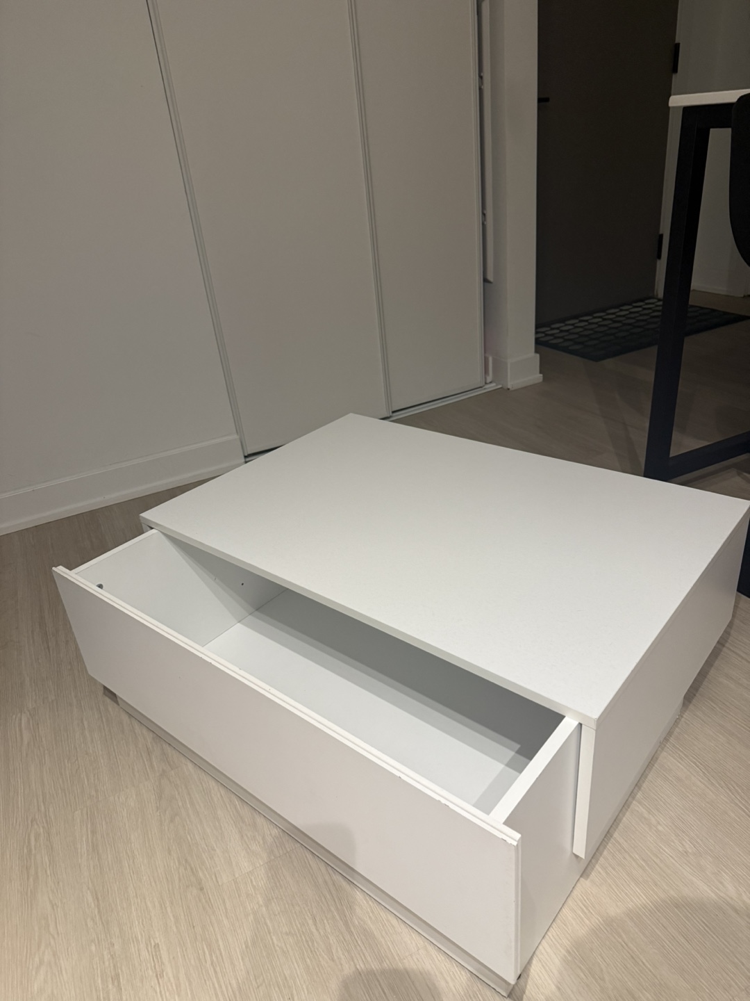 White Coffee Table with storage - photo 2