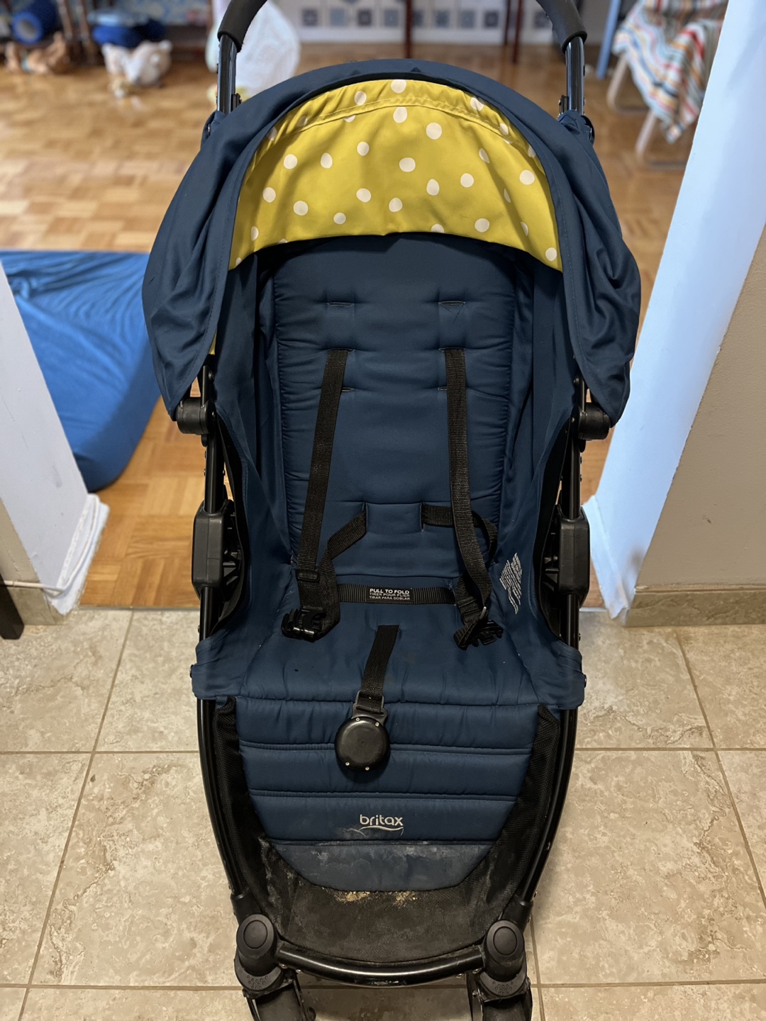 Britax stroller with extra large canopy