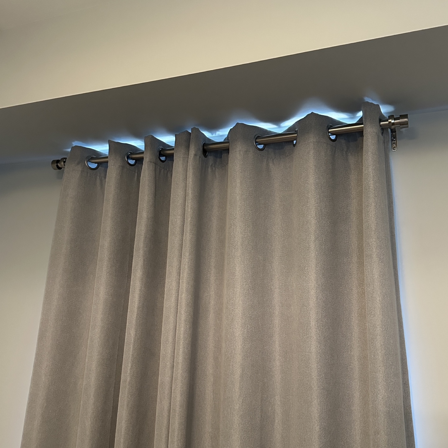 Brand New Umbra Curtain Rod - Satin Nickel Finish