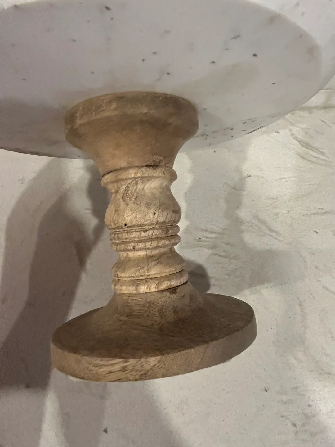 Marble and Wood Cake Stand image indicator(5)