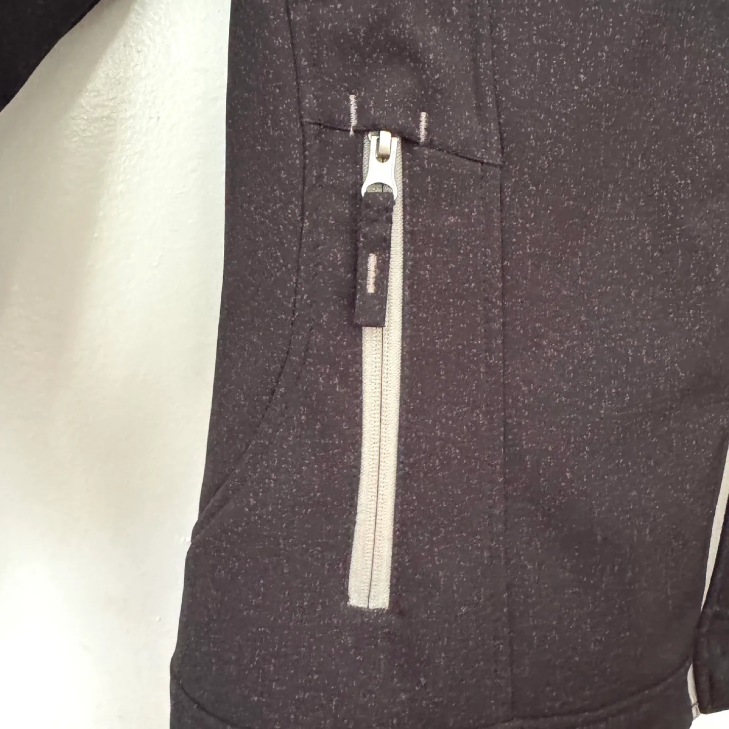 Free Country Women's Dark Grey Soft Shell Jacket Size Small image indicator(4)