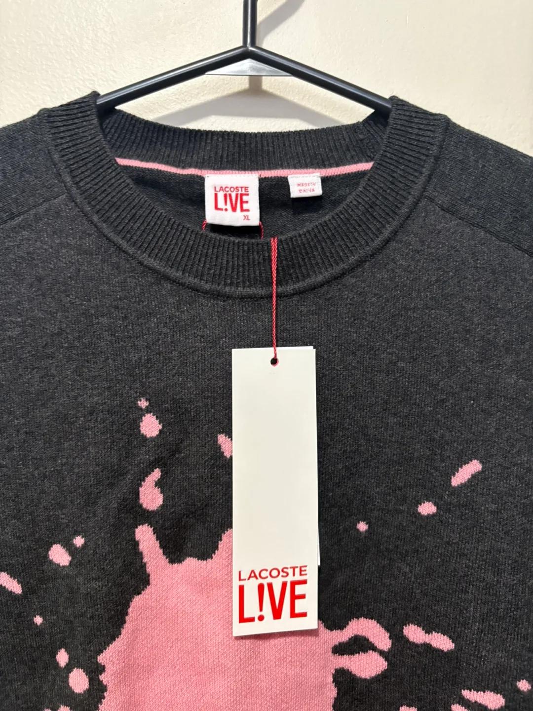 Women’s Lacoste Live Knitwear with Pink Splash Design image indicator(2)