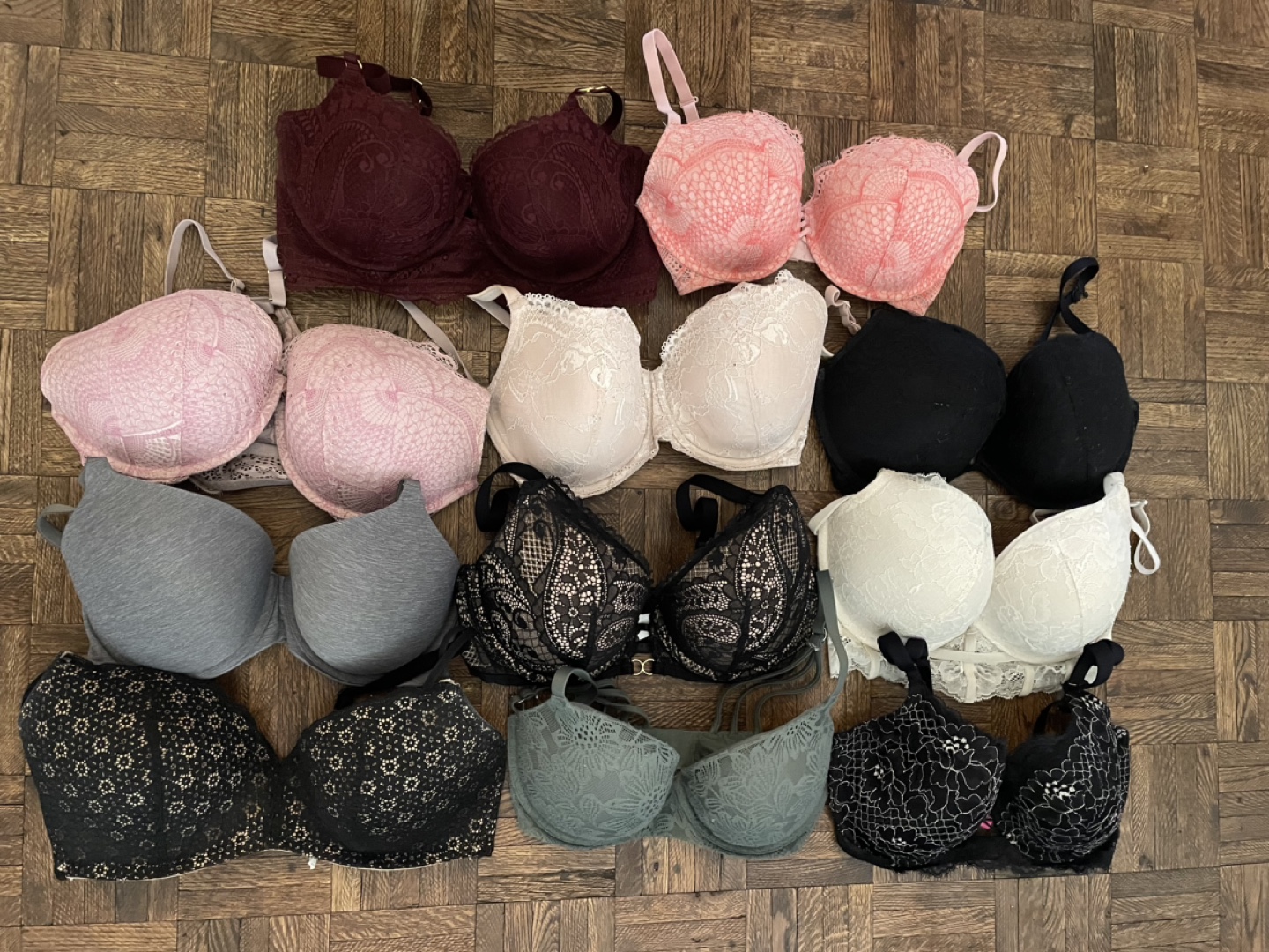 Bras - 32DDD/ 34DDD - La Senza & Aerie Brand