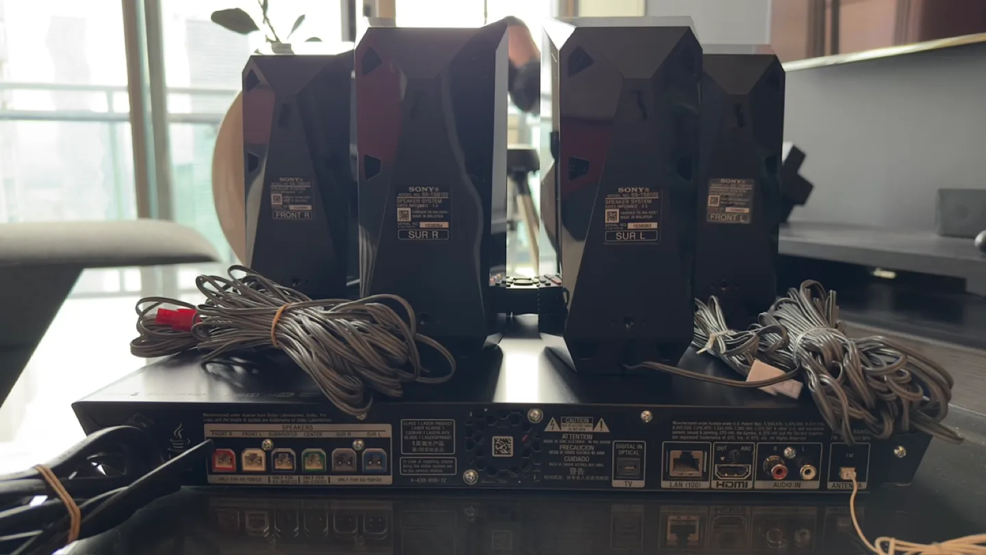 Sony BDV-E3100 5.1 Channel 3D Blu-ray Disc Home Theater System image indicator(3)