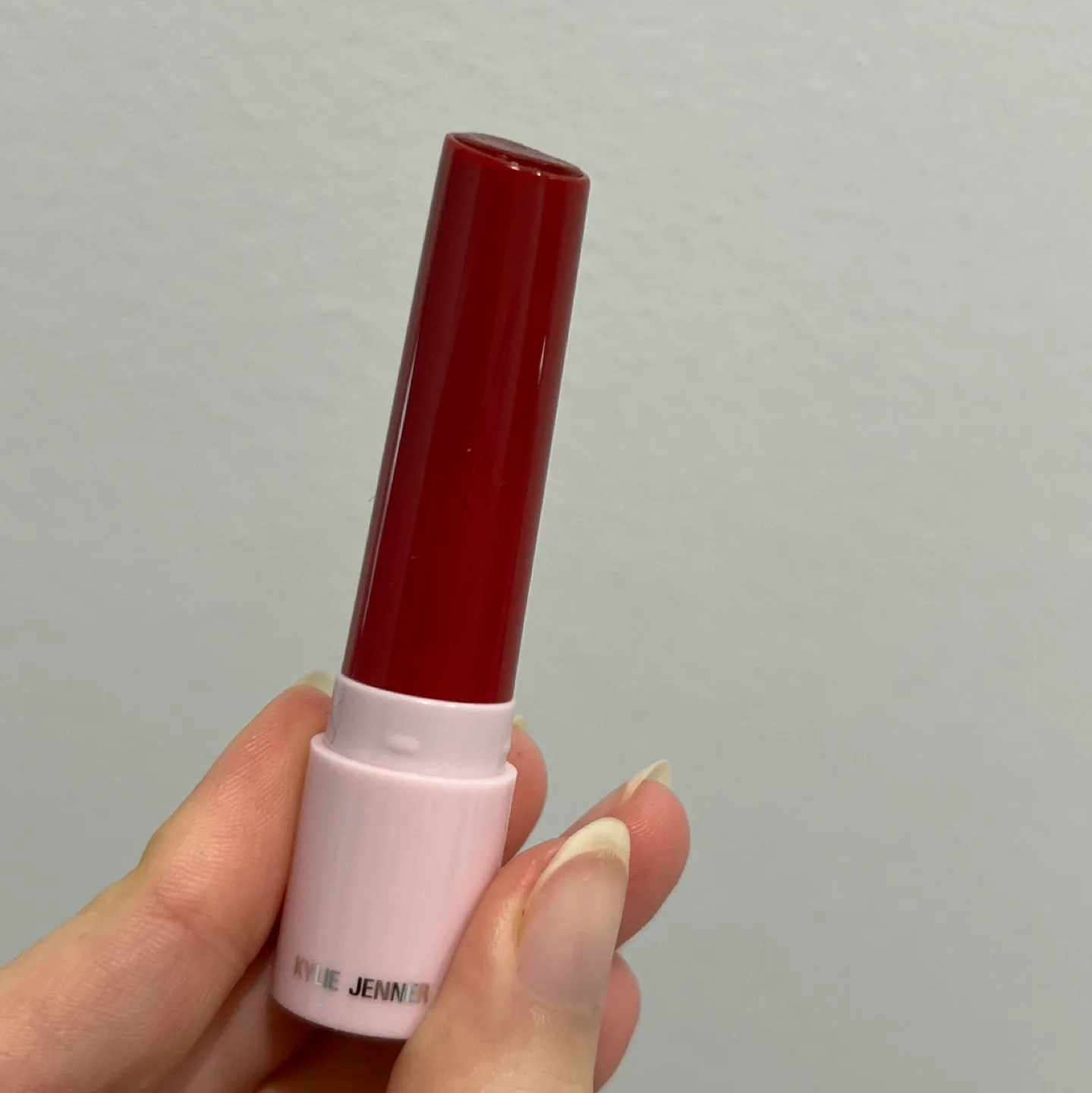 💋 Tinted Lip Balm Kylie Jenner Cosmetics image indicator(4)