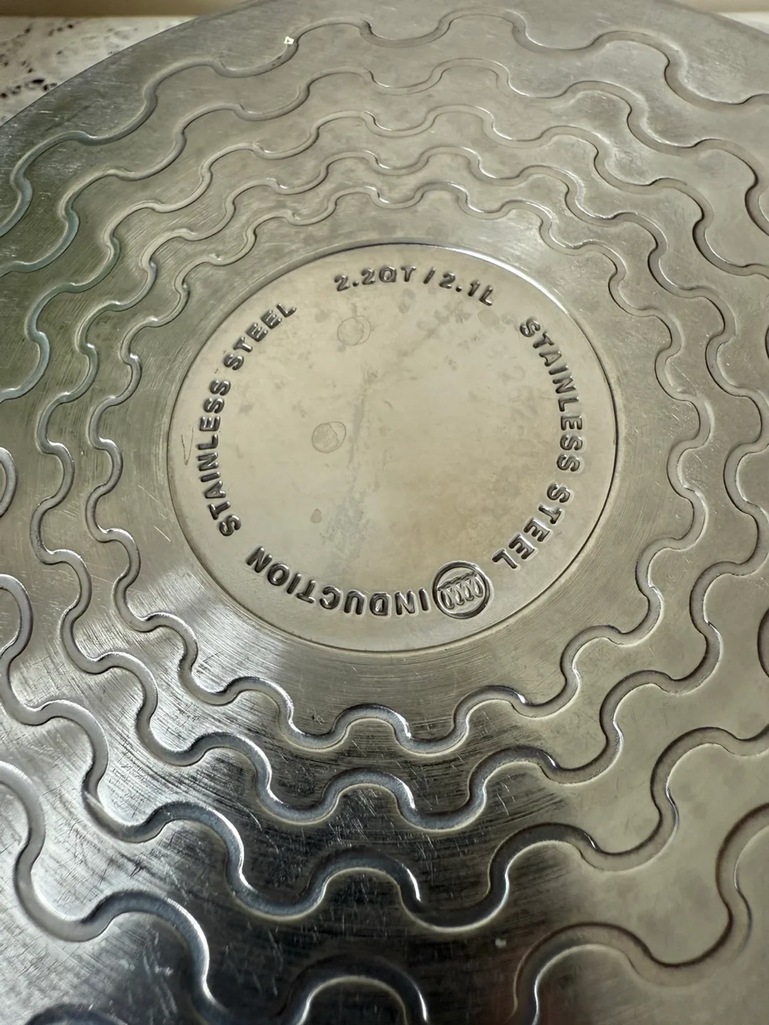 💚T-fal Stainless Steel Saucepan: Good quality & condition image indicator(6)