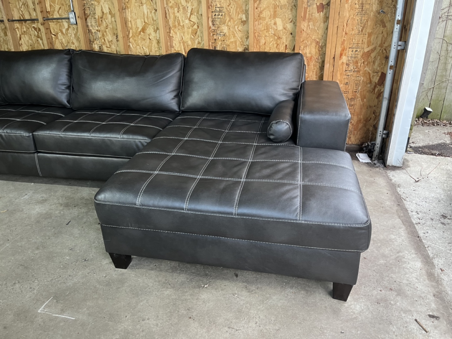 Ashley Furniture Sectional - We Deliver! - photo 5