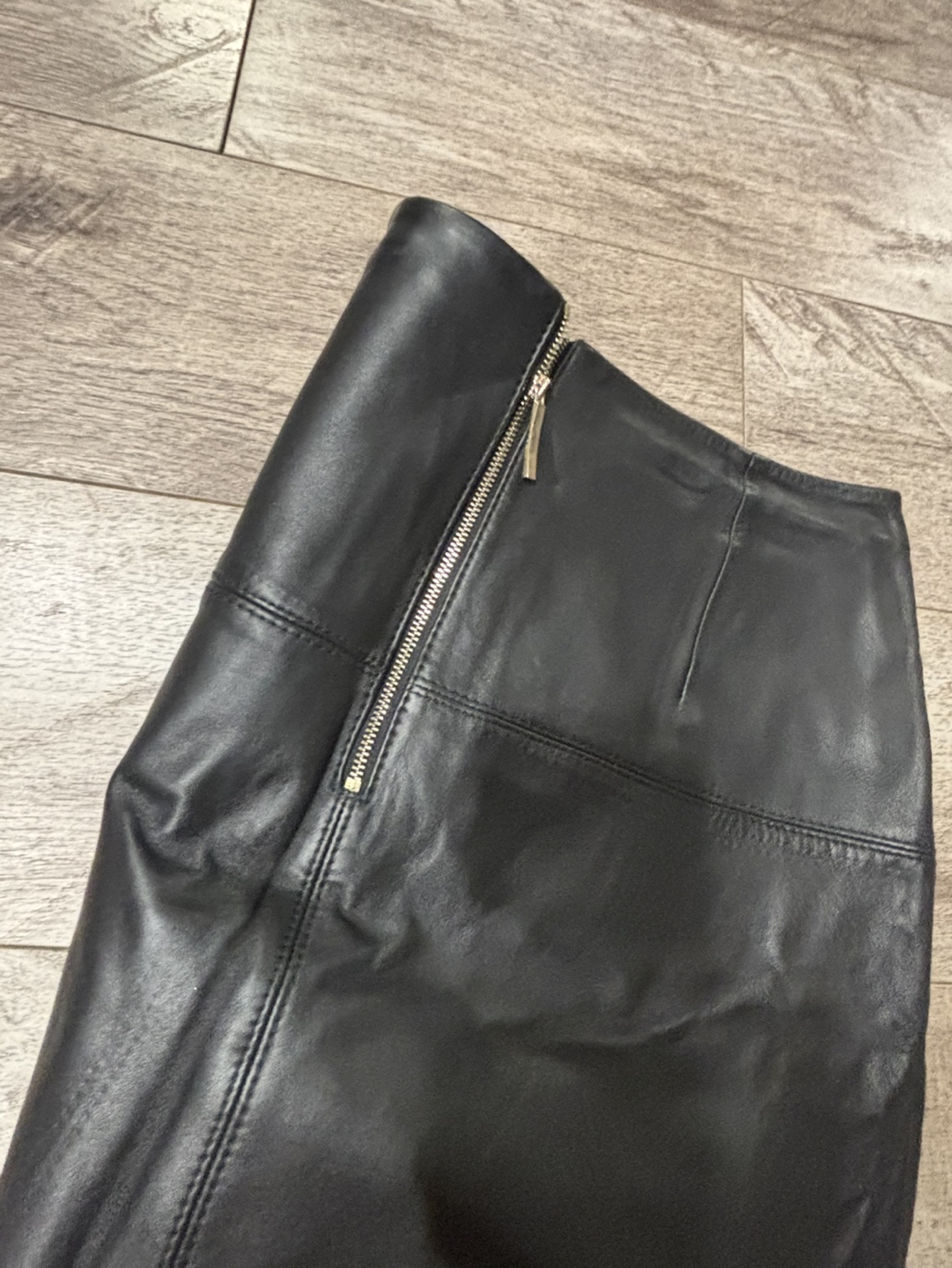 Ted Baker Leather Mini Skirt Size 2 - photo 2