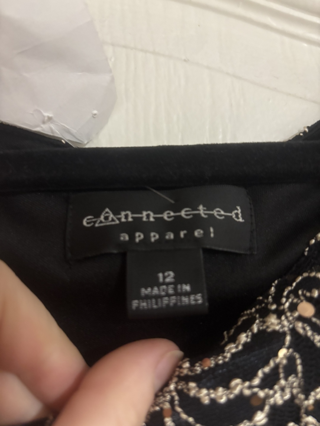 Connected Apparel Black and Gold Sequin Maxi Dress Size 12 - photo 4