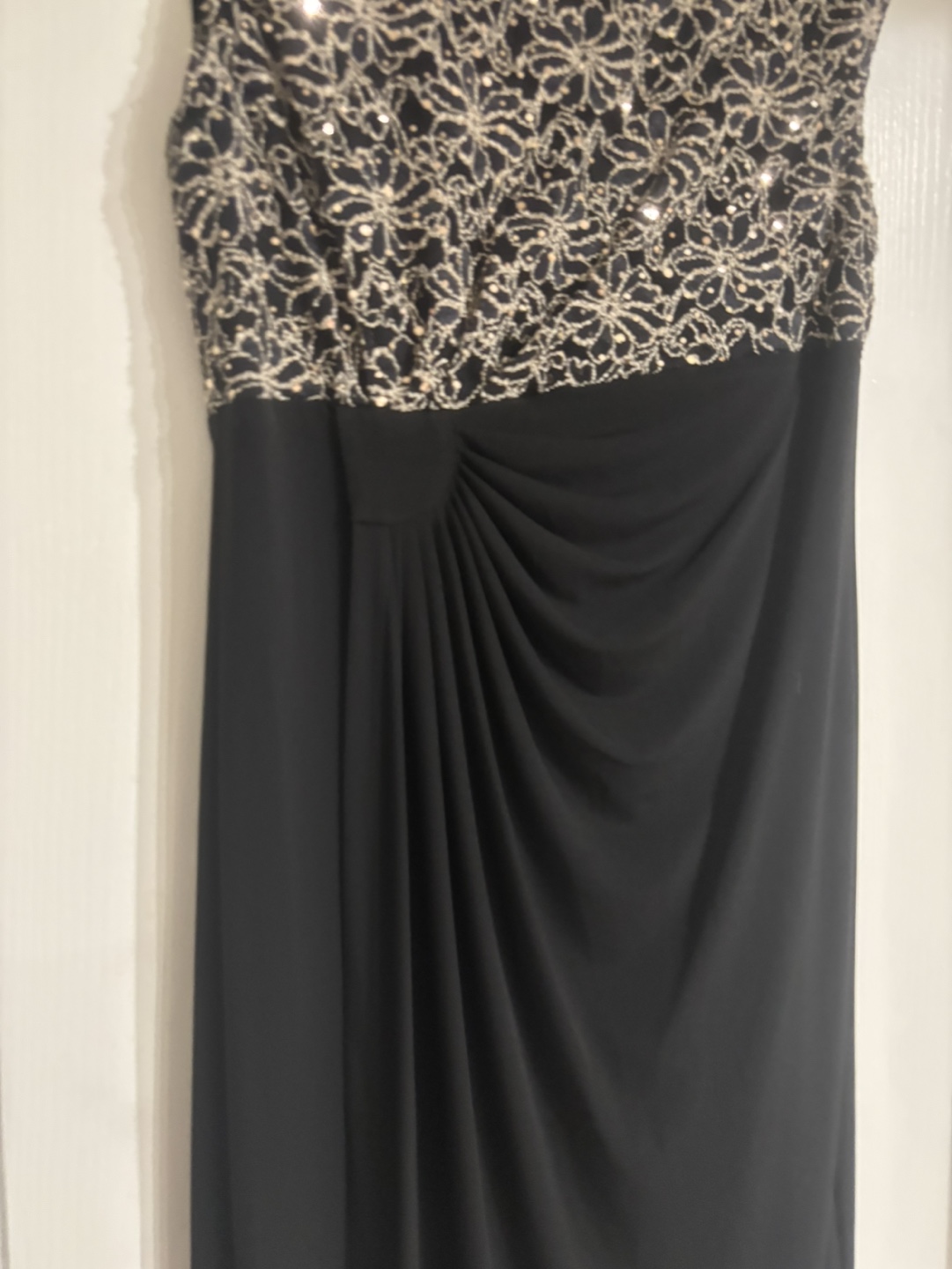 Connected Apparel Black and Gold Sequin Maxi Dress Size 12 - photo 2
