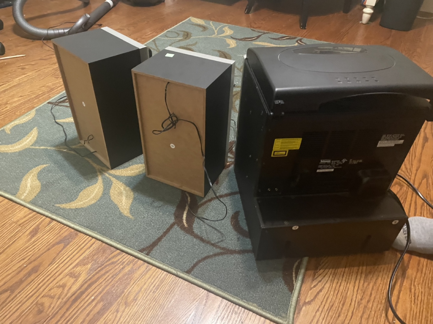 Vintage Stereo System and Speakers