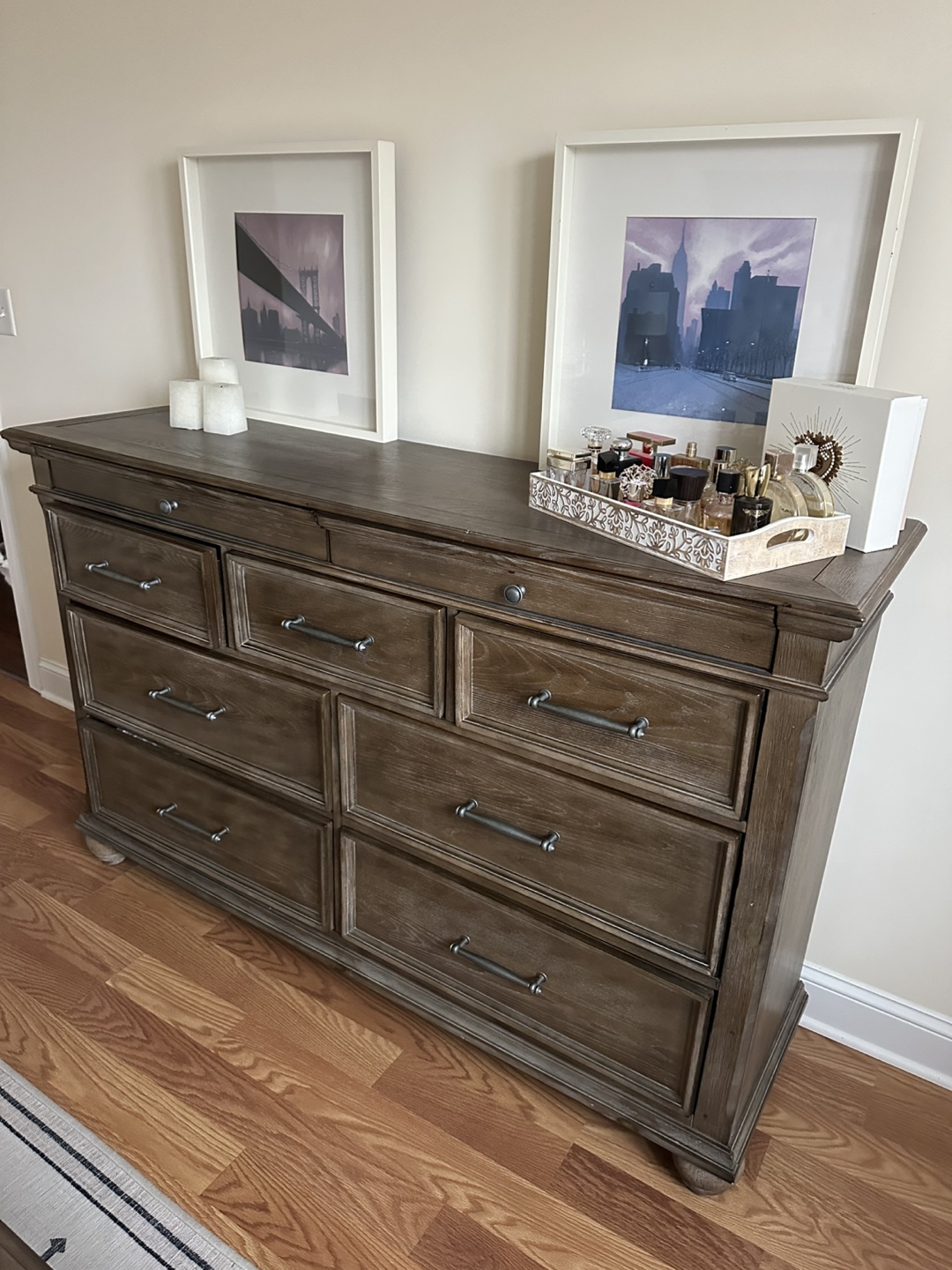 Bedroom Set - Queen Bed, Two Nightstands, and Dresser - photo 3