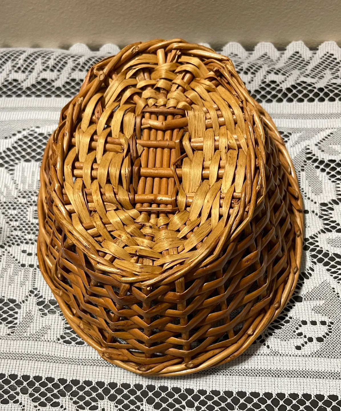 Vintage Wicker Basket image indicator(2)