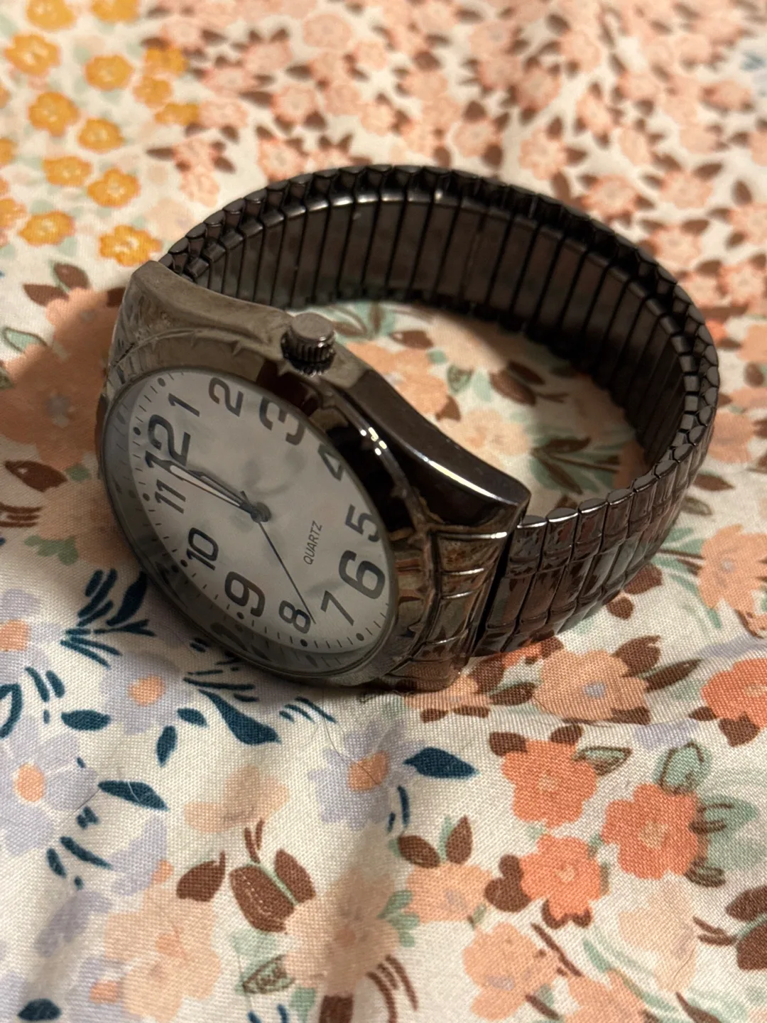 Men's Watch image indicator(2)