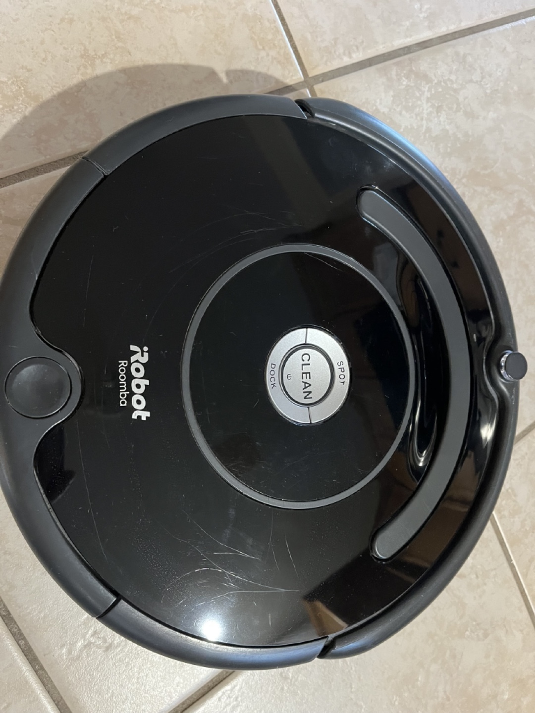 iRobot Roomba Vacuum model 675 - photo 3