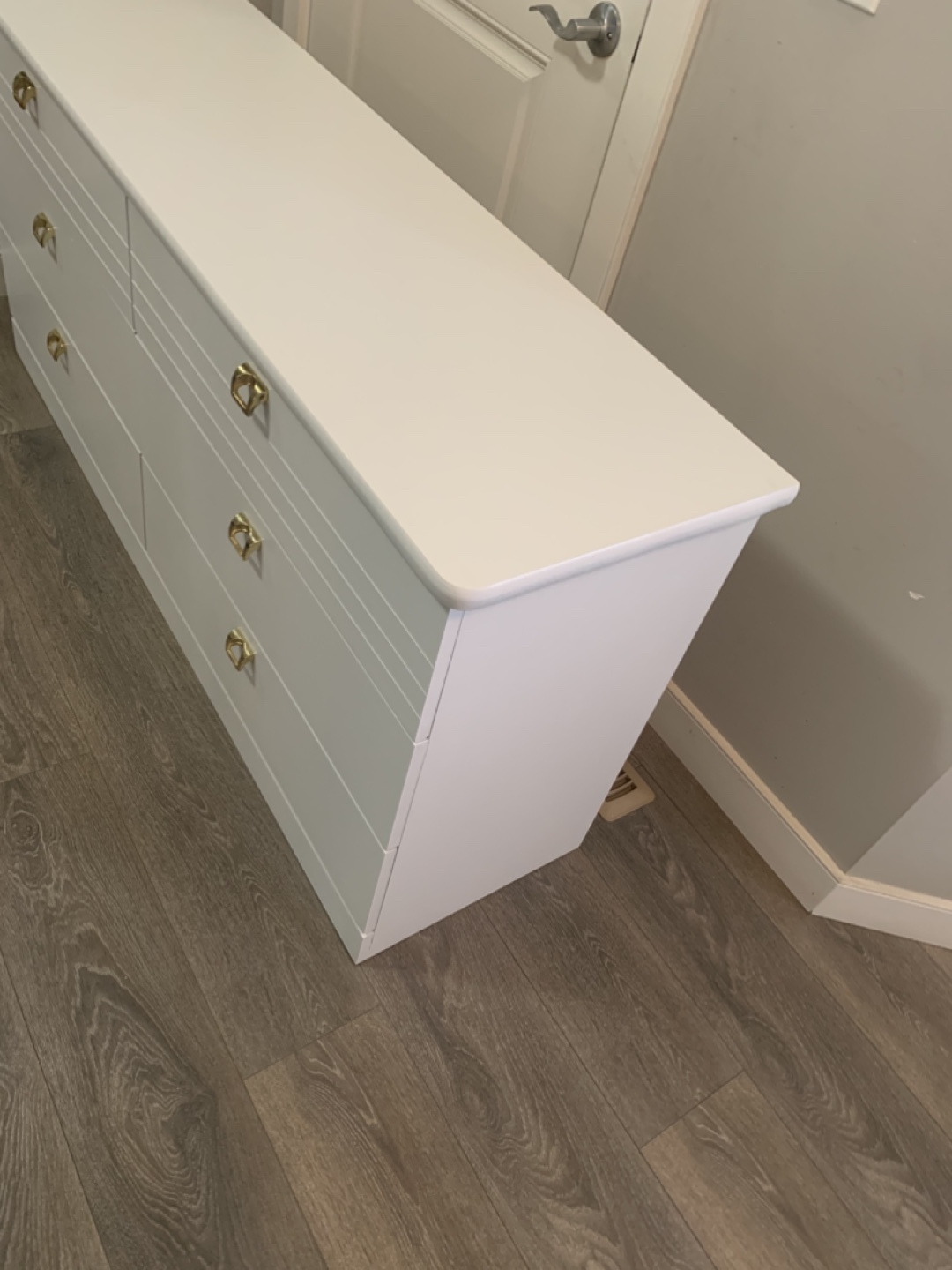 White Six-Drawer Dresser with Gold Hardware - photo 4