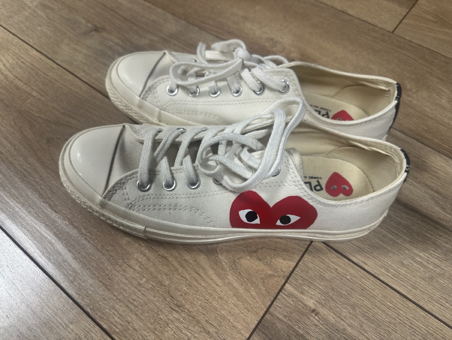 Converse low