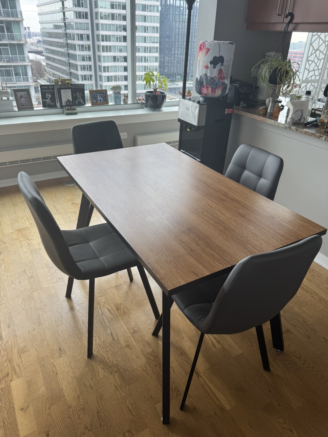 Modern Dining Set - Table and Five Chairs - photo 2