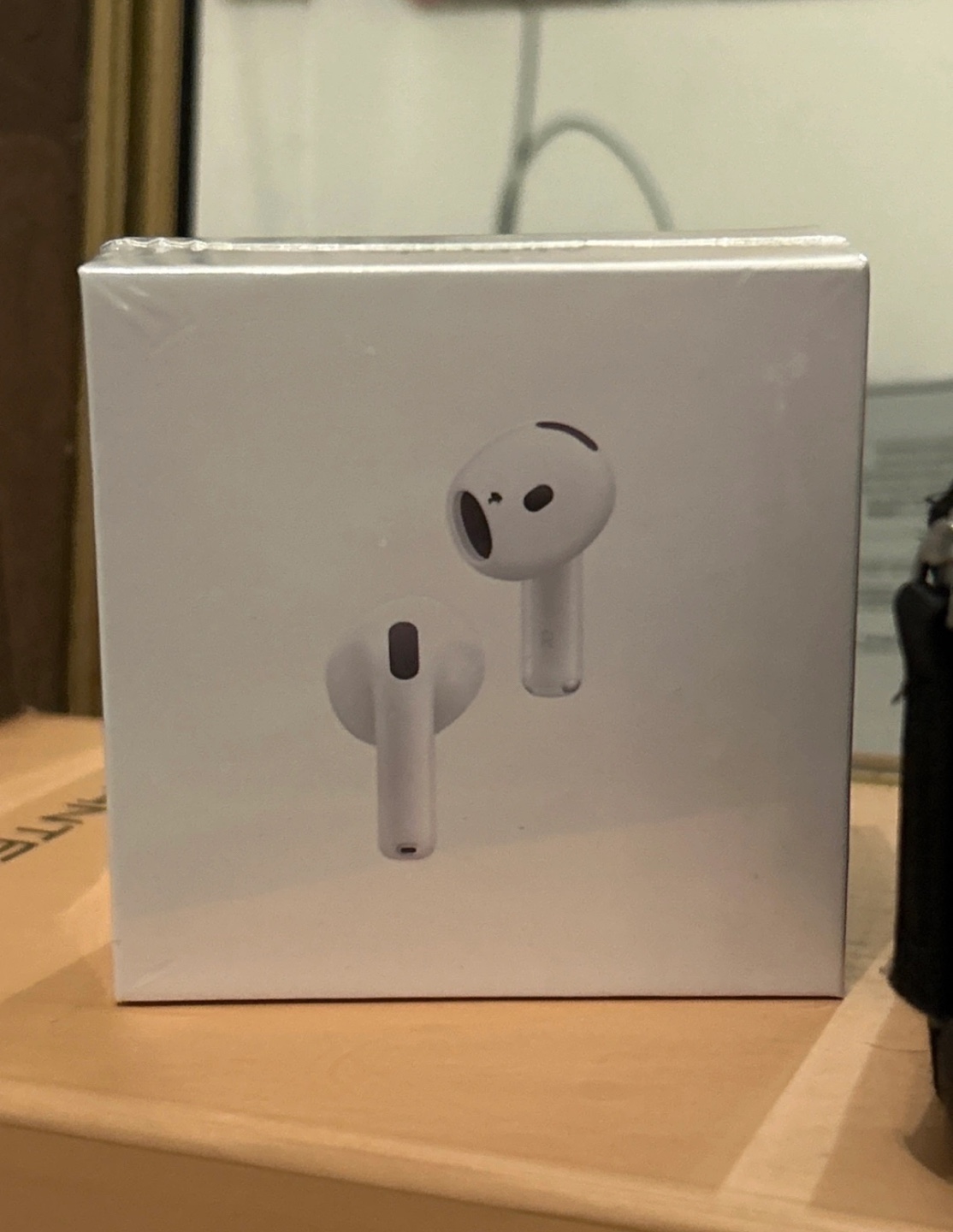 AirPods 4