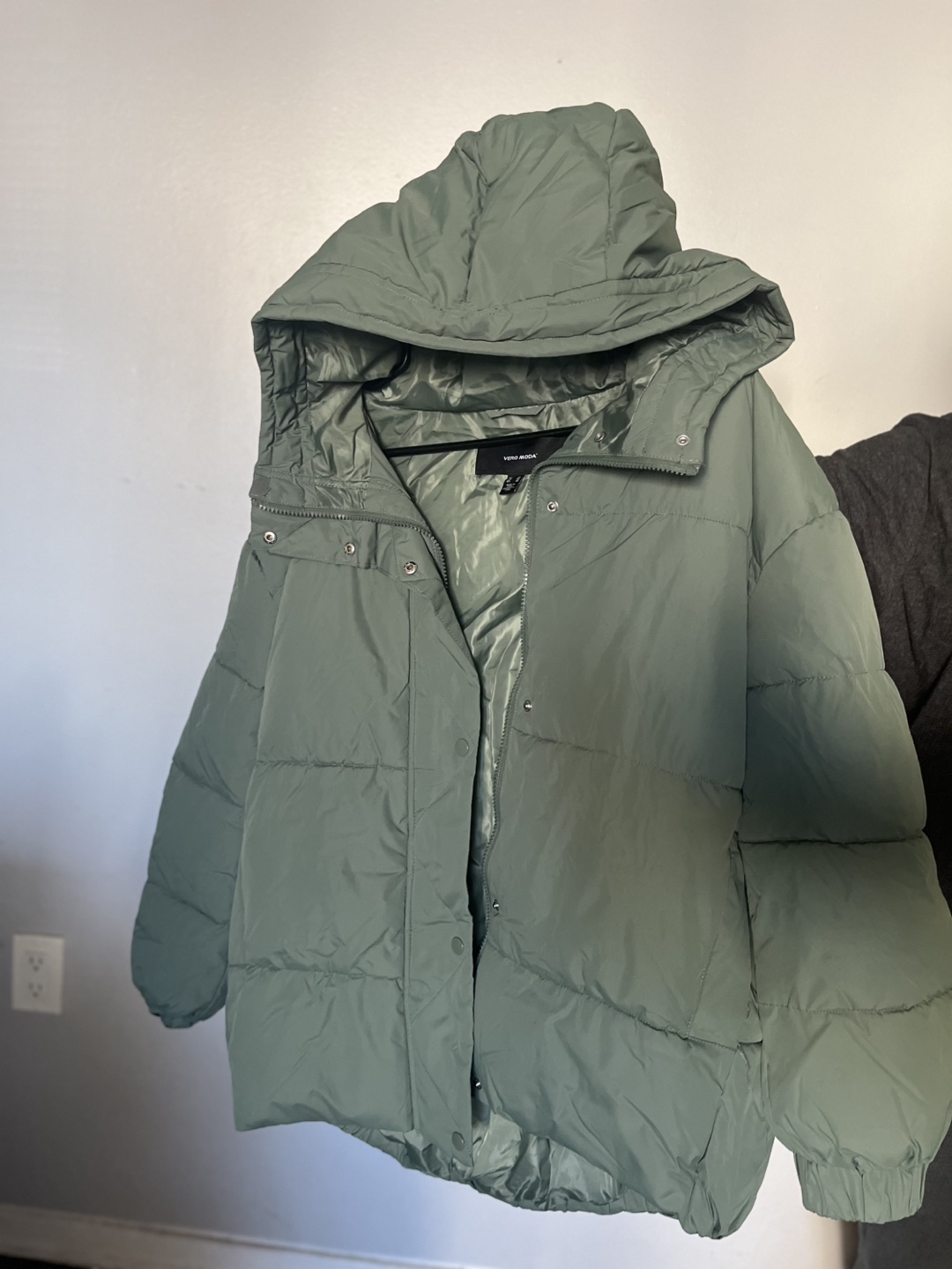 VERO MODA Green Puffer Jacket with Hood - photo 3