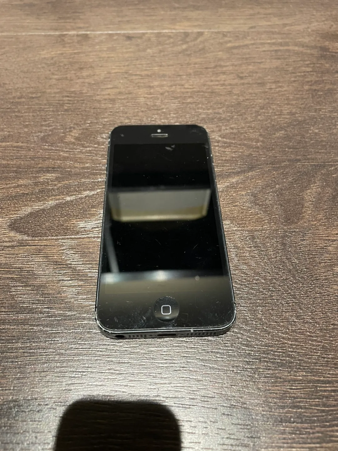 iPhone 5 - Pre-owned Smartphone with Box image indicator(3)