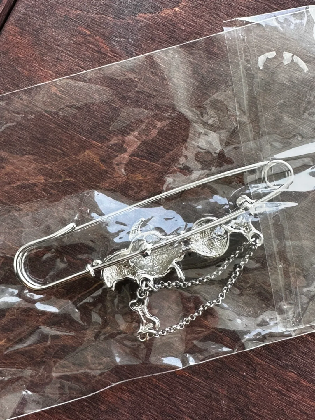NEW Silver Dog-Themed Pin Brooch image indicator(3)