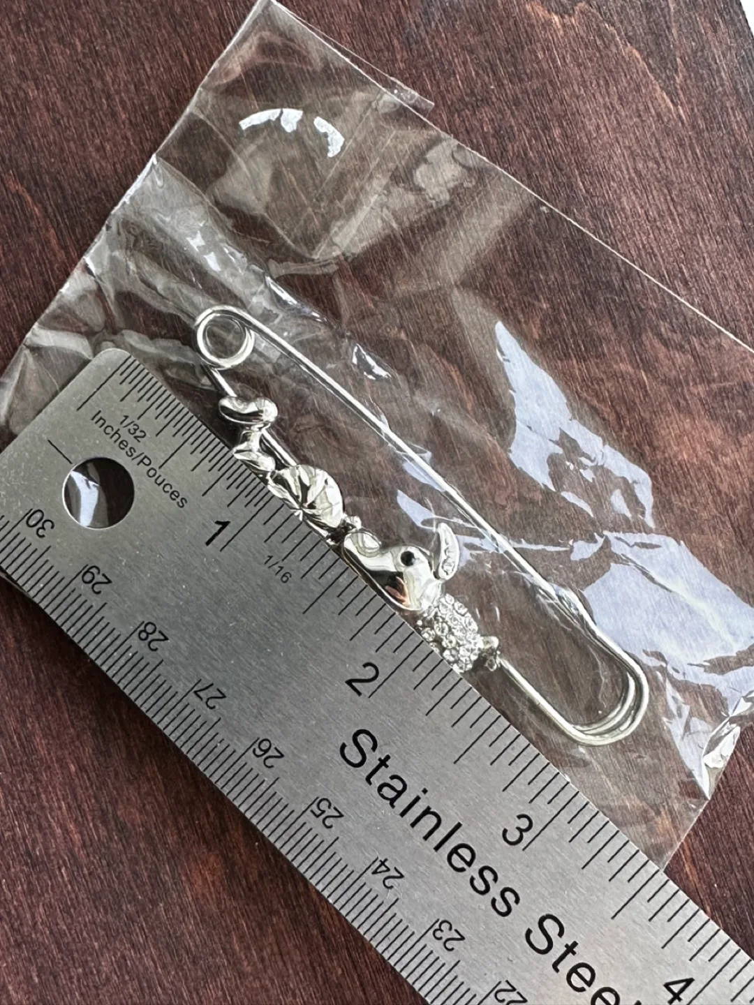 NEW Silver Dog-Themed Pin Brooch image indicator(5)