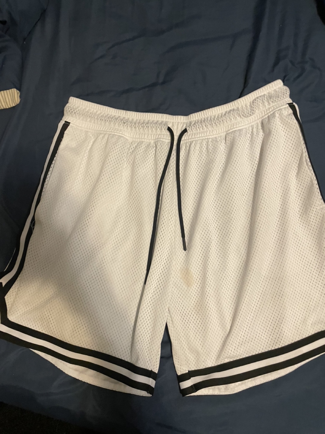 Old Navy Active Mesh Shorts - Size Large