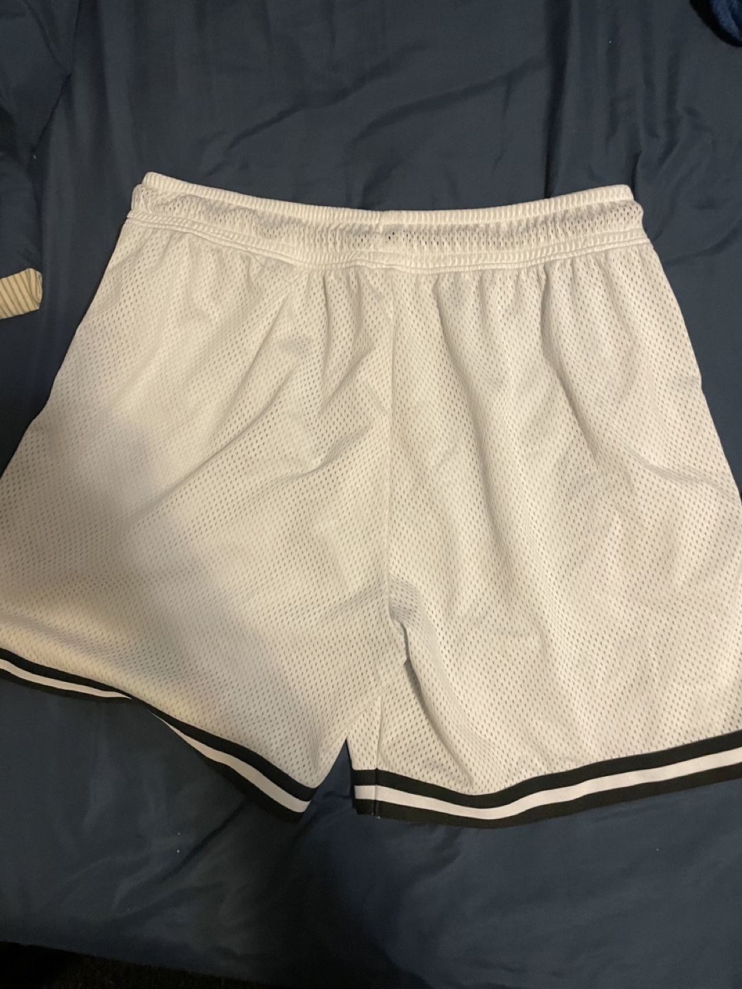 Old Navy Active Mesh Shorts - Size Large - photo 3