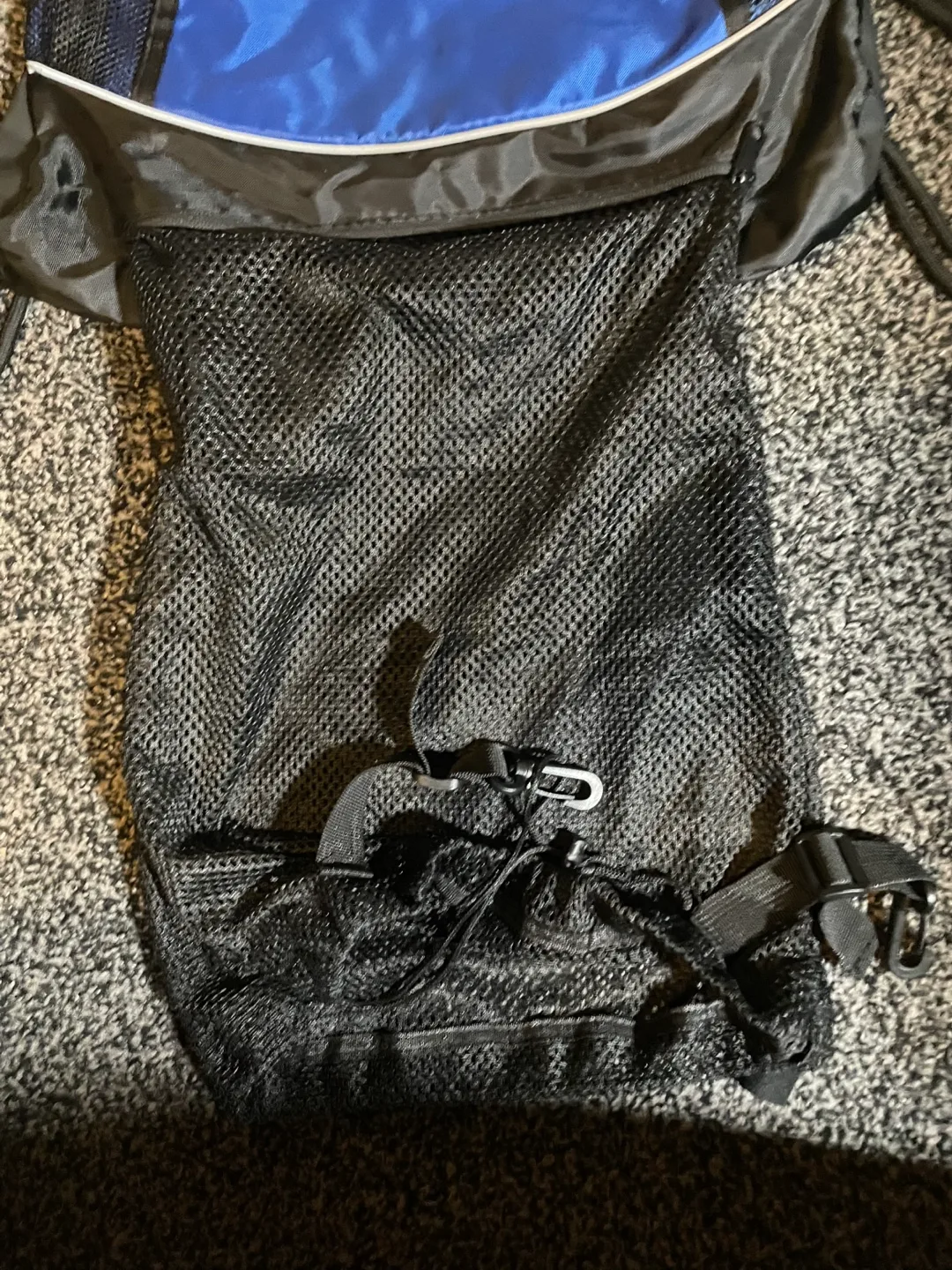 Blue and Black Drawstring Backpack with ball compartment image indicator(4)