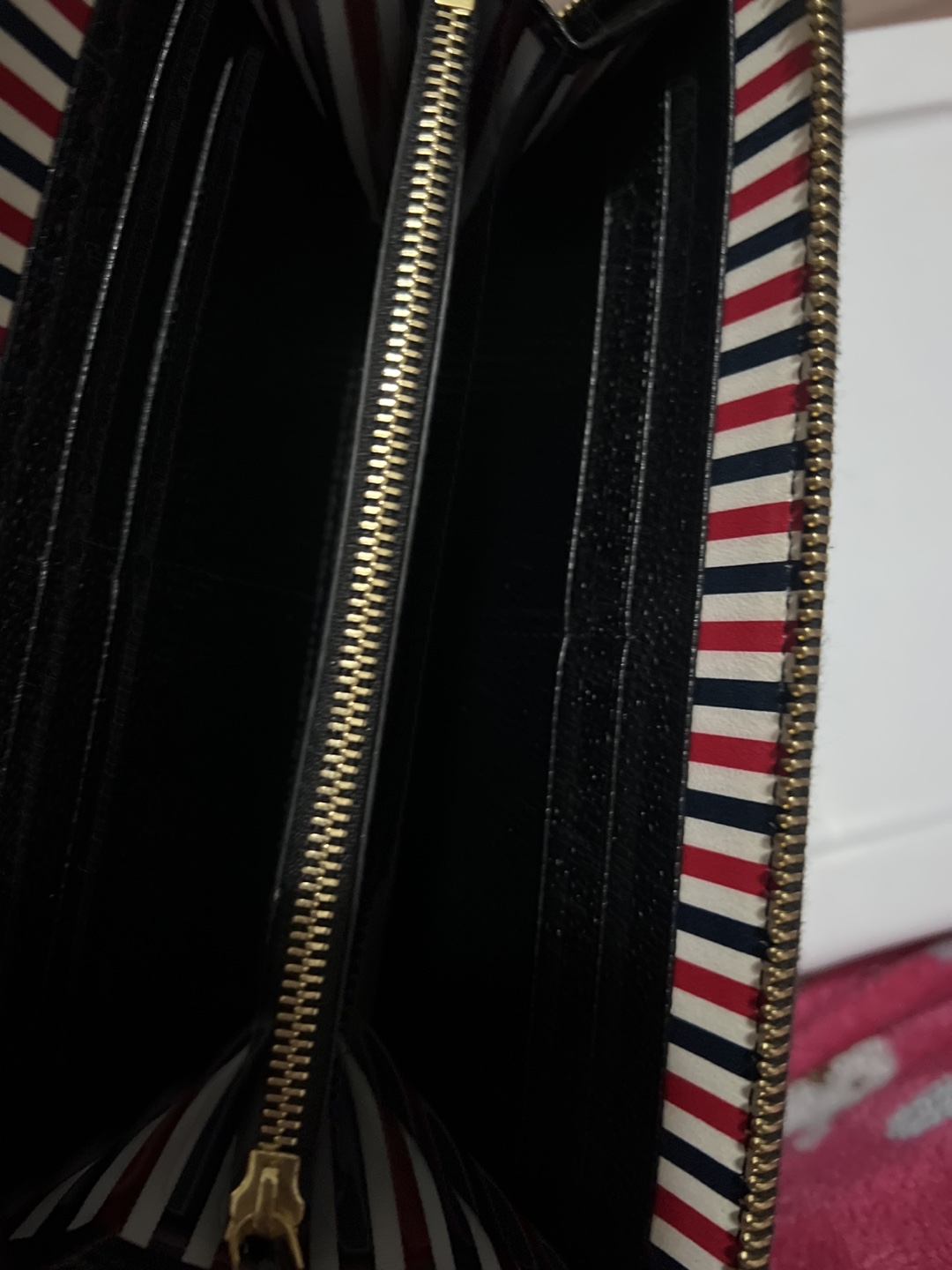 Small Taupe & Black Crossbody Bag - photo 3