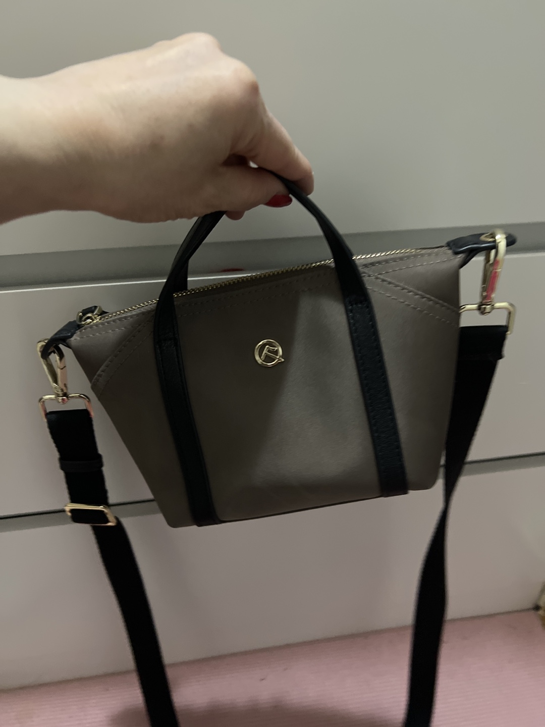 Small Taupe & Black Crossbody Bag - photo 4