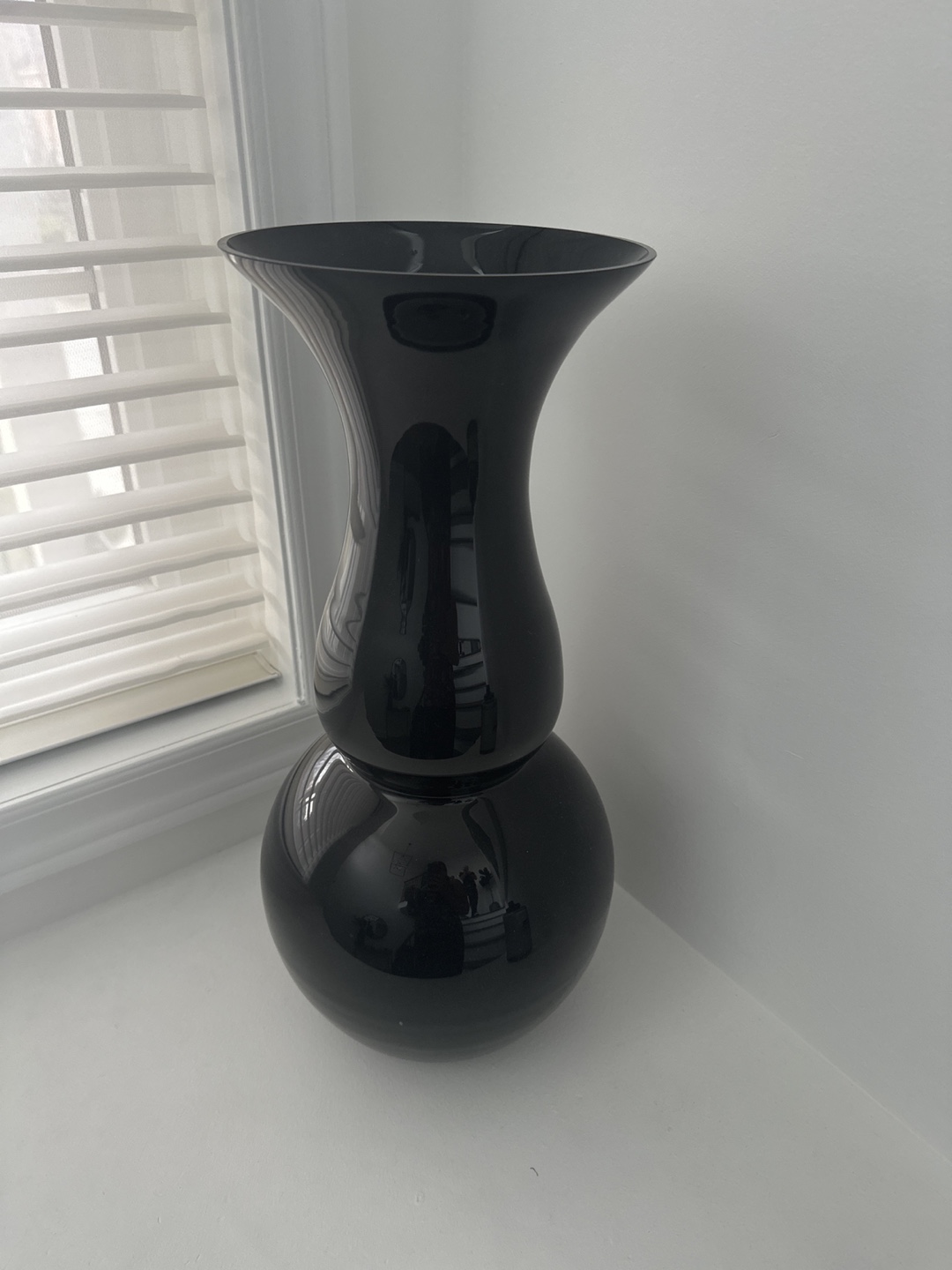 Elegant Black Glass Vase