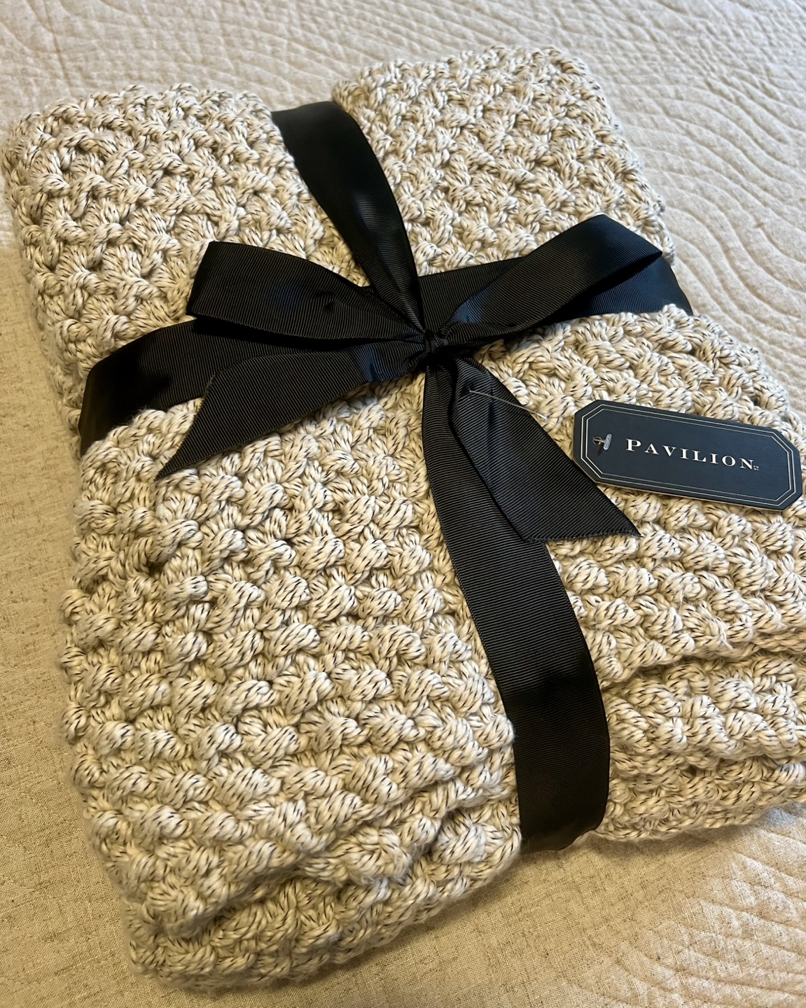 **KNIT THROW BLANKET**