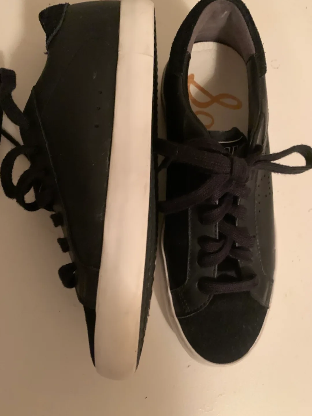 EUC Sam Edelman black leather sneakers image indicator(4)