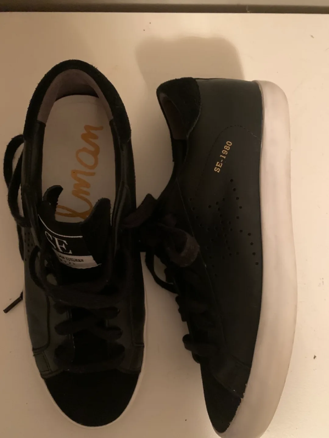 EUC Sam Edelman black leather sneakers image indicator(2)