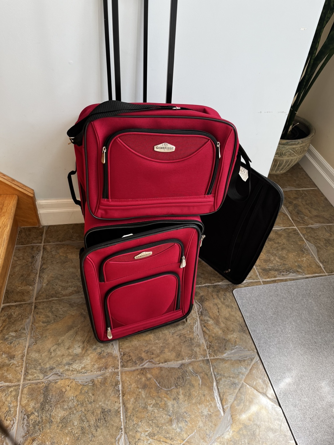 Cambridge 3-Piece Luggage Set - Red - photo 3
