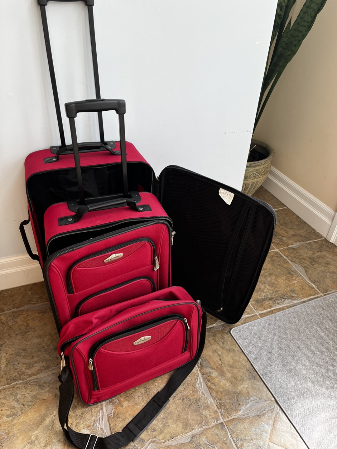 Cambridge 3-Piece Luggage Set - Red