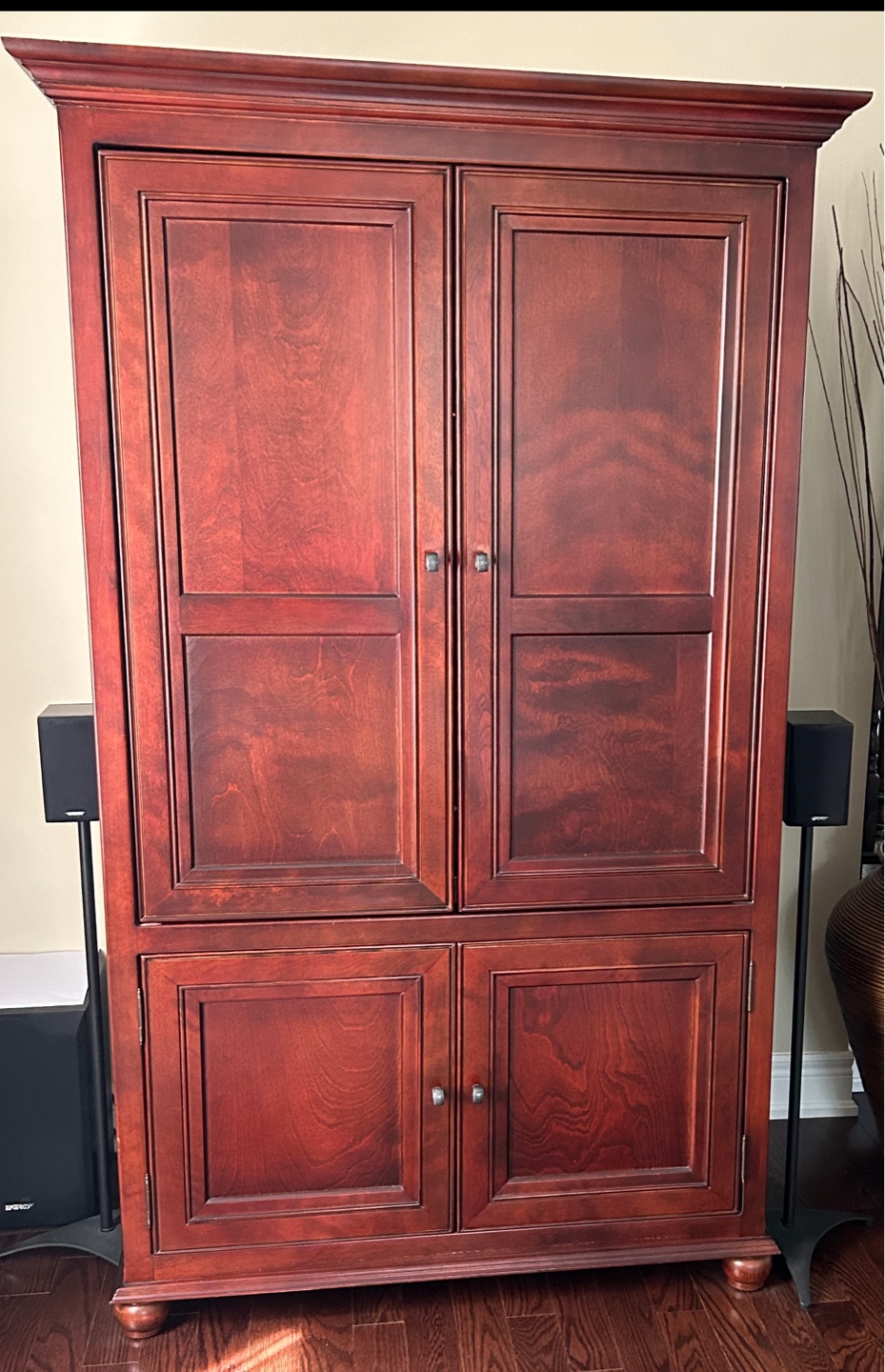 Solid Wood Entertainment Centre - photo 2